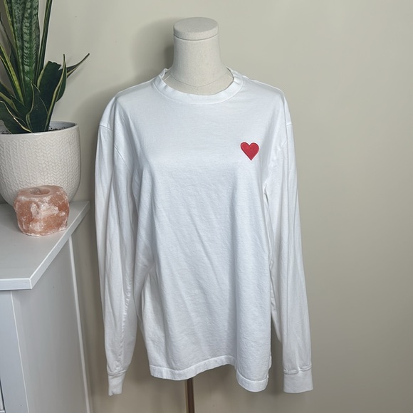 American Eagle Soft Long Sleeve White with Heart - Picture 1 of 7